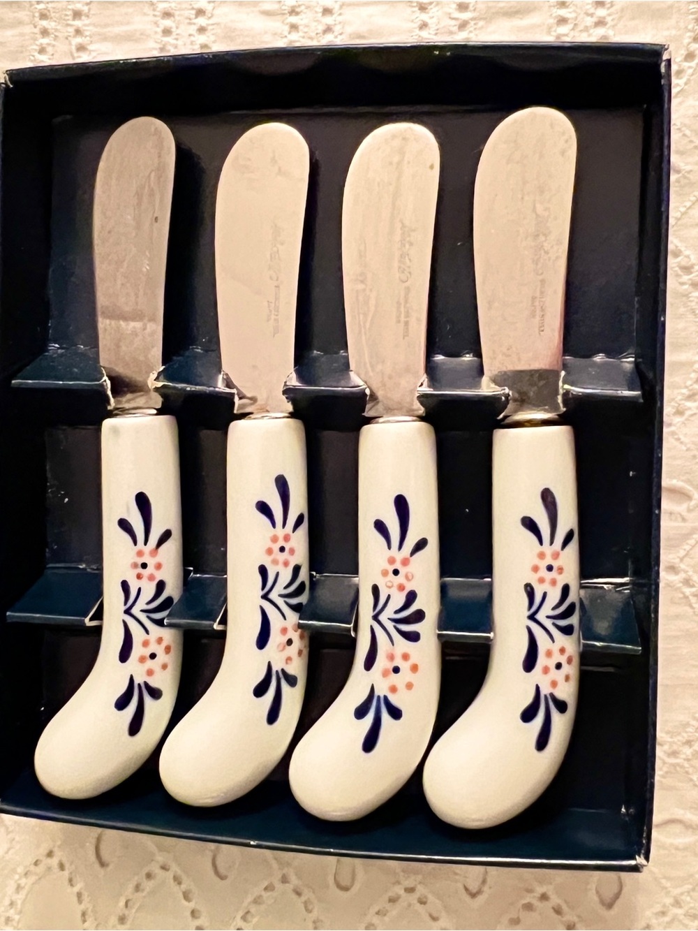 Vintage Lord & Taylor Porcelain Floral Butter Spreaders Japan Set of 4 Boxed